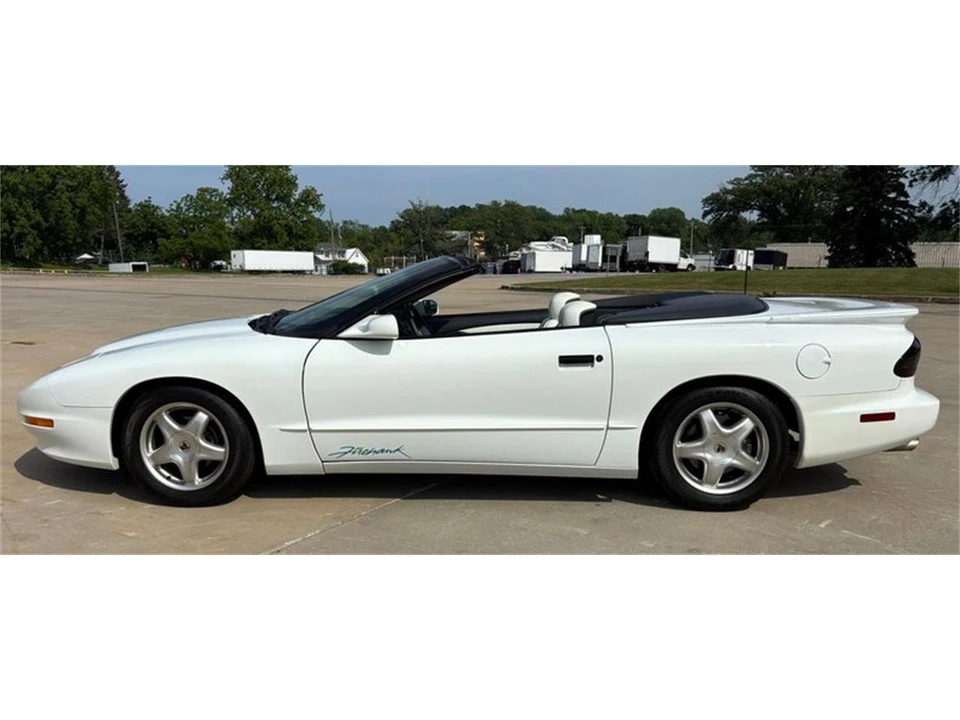 1995 Pontiac Firebird 4th Gen - Image 5 of 31