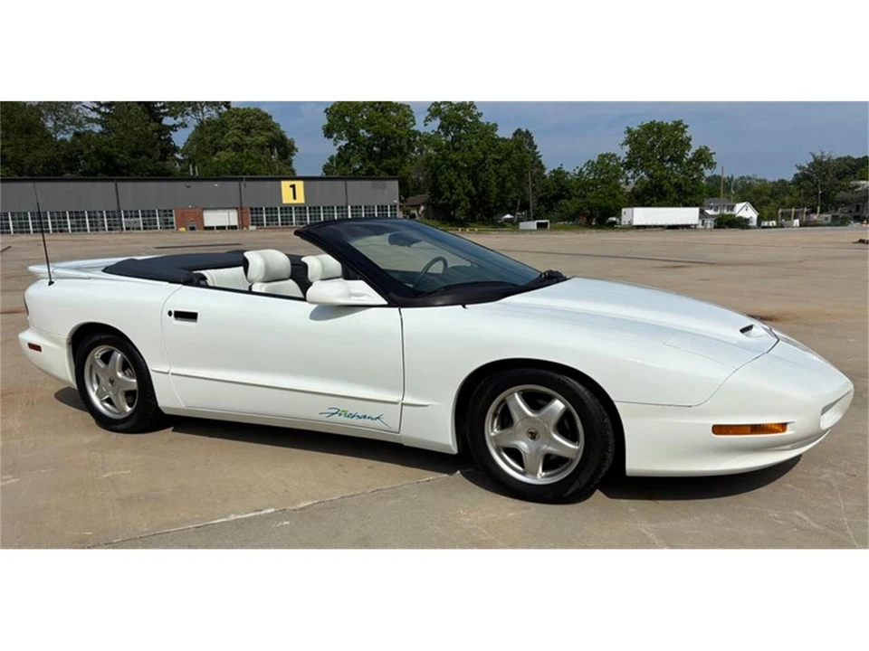 1995 Pontiac Firebird 4th Gen - Image 26 of 31