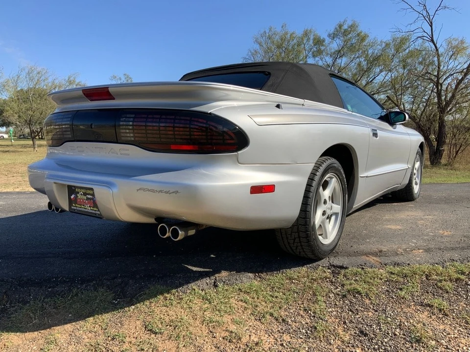 1995 Pontiac Firebird 4th Gen - Image 6 of 12