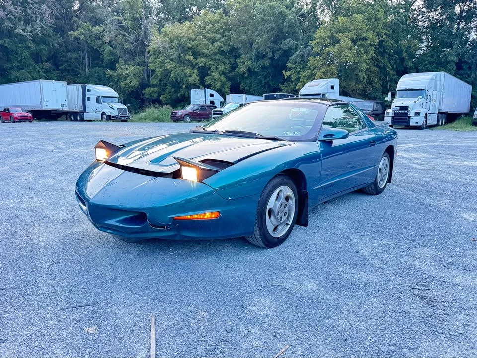 1995 Pontiac Firebird 4th Gen - Image 9 of 20