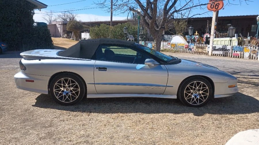 1995 Pontiac Firebird 4th Gen - Image 2 of 10