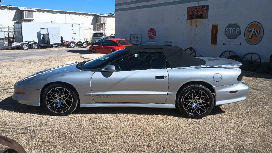 1995 Pontiac Firebird 4th Gen - Image 5 of 10