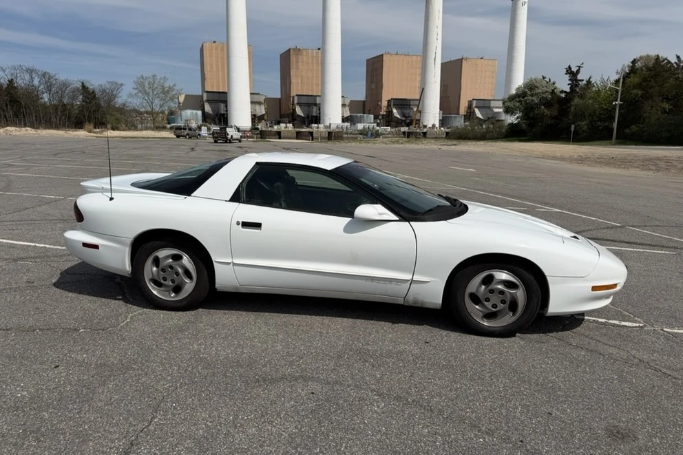 1995 Pontiac Firebird 4th Gen - Image 8 of 31