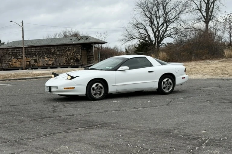 1995 Pontiac Firebird 4th Gen - Image 13 of 31