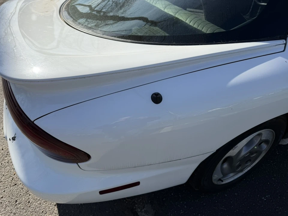 1995 Pontiac Firebird 4th Gen - Image 16 of 31