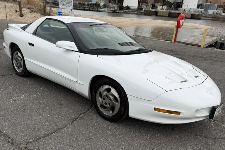 1995 Pontiac Firebird 4th Gen - Image 9 of 31