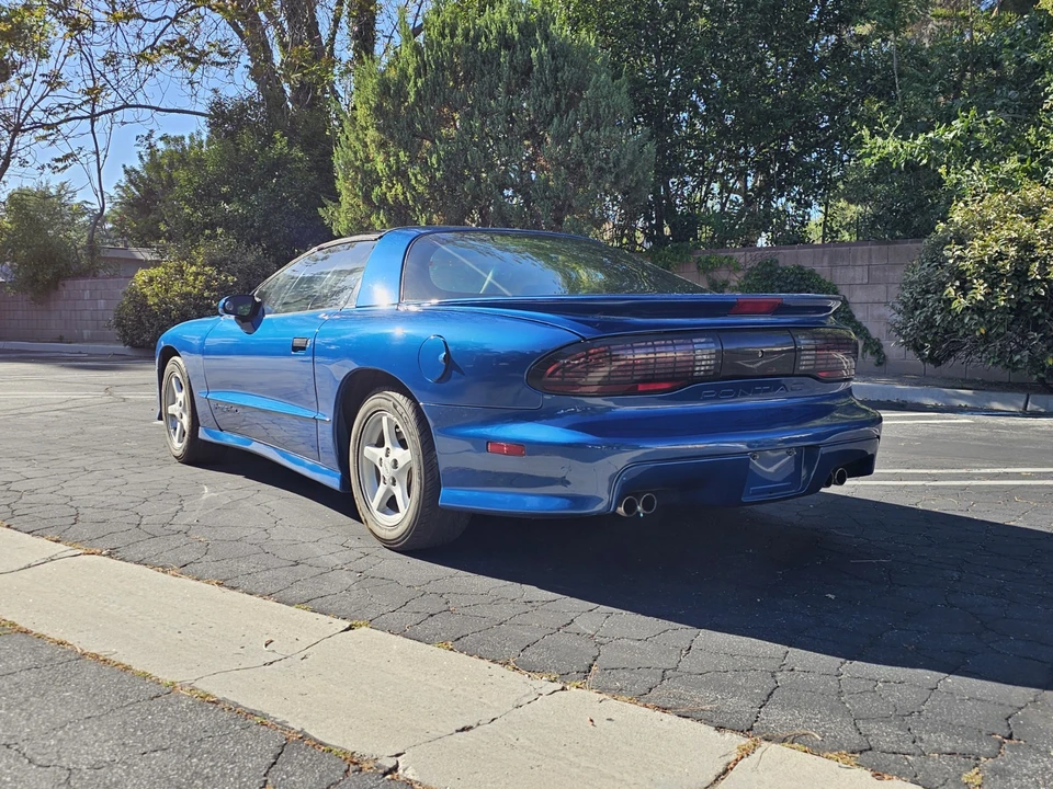 1995 Pontiac Firebird Formula 4th Gen - Image 7 of 23