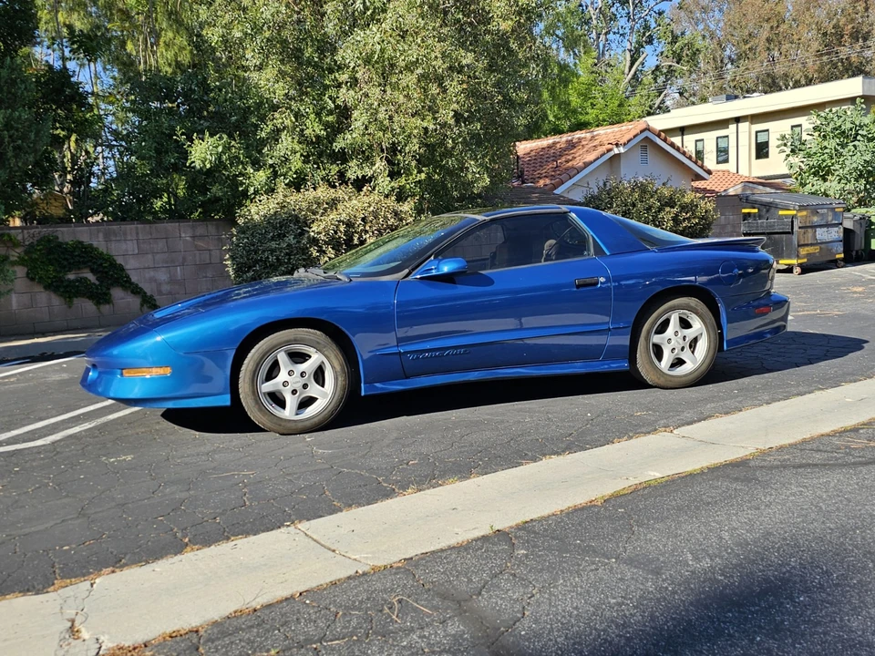 1995 Pontiac Firebird Formula 4th Gen - Image 5 of 23