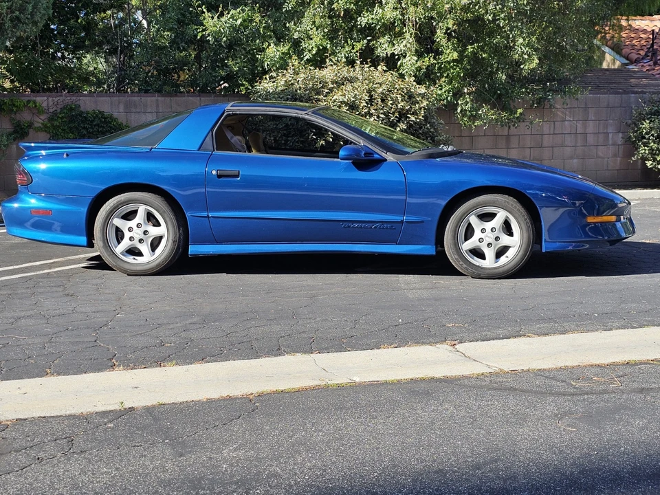 1995 Pontiac Firebird Formula 4th Gen - Image 2 of 23