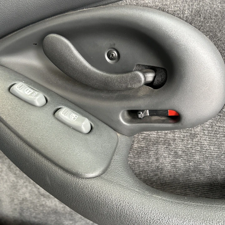 1995 Pontiac Firebird Formula 4th Gen - Image 9 of 31