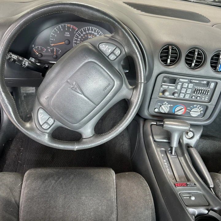 1995 Pontiac Firebird Formula 4th Gen - Image 21 of 31