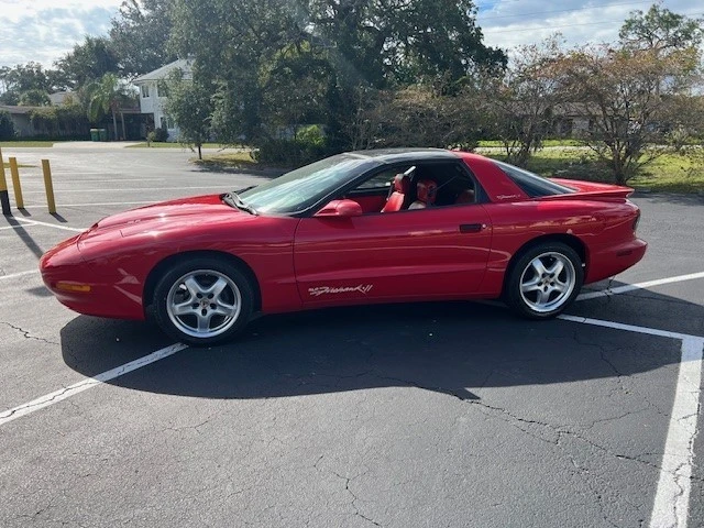 1995 Pontiac Firebird 4th Gen - Image 2 of 12
