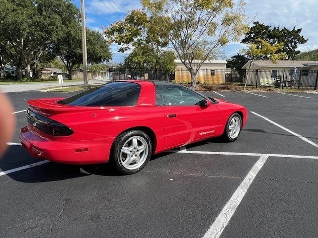 1995 Pontiac Firebird 4th Gen - Image 4 of 12