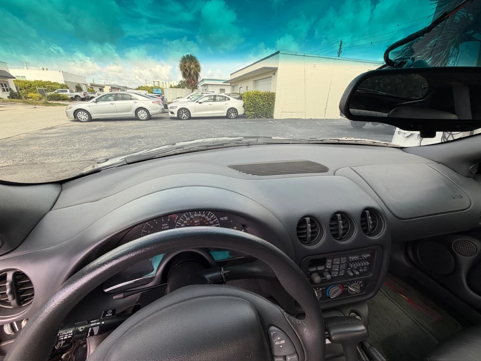 1995 Pontiac Firebird Formula 4th Gen - Image 26 of 31
