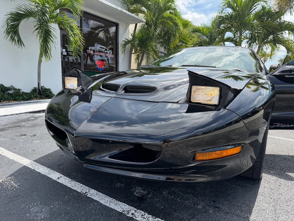 1995 Pontiac Firebird Formula 4th Gen - Image 17 of 31