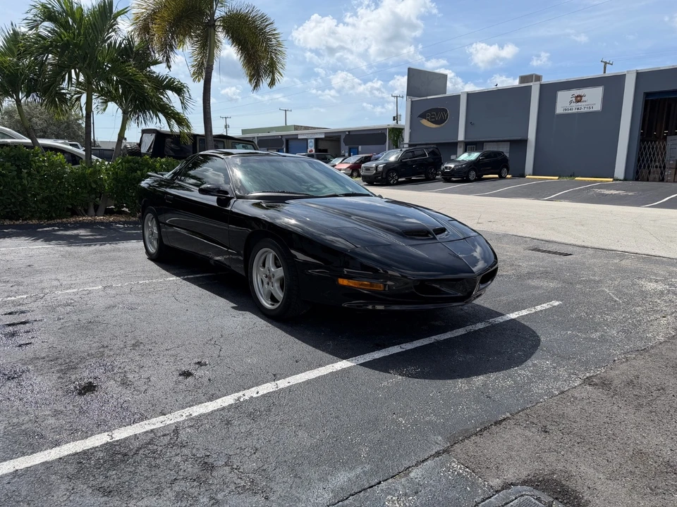 1995 Pontiac Firebird Formula 4th Gen - Image 5 of 31