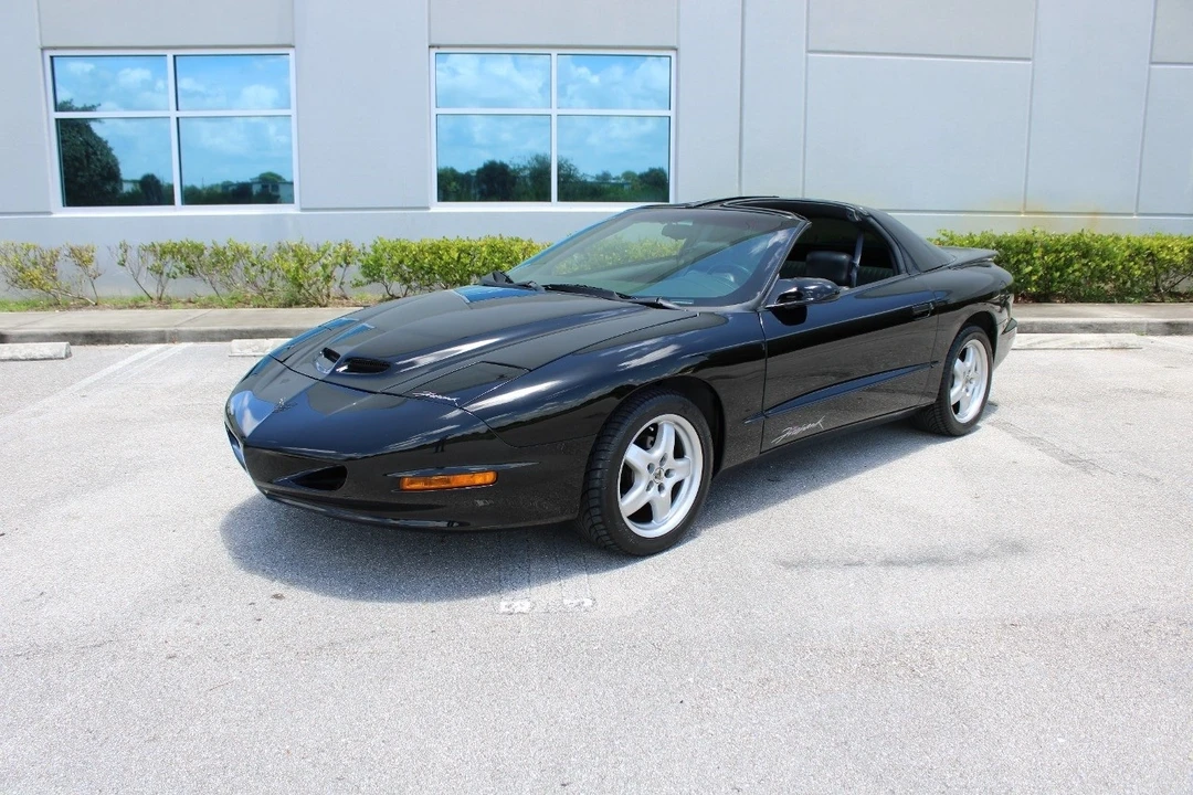 1995 Pontiac Firebird Formula 4th Gen - Image 4 of 21