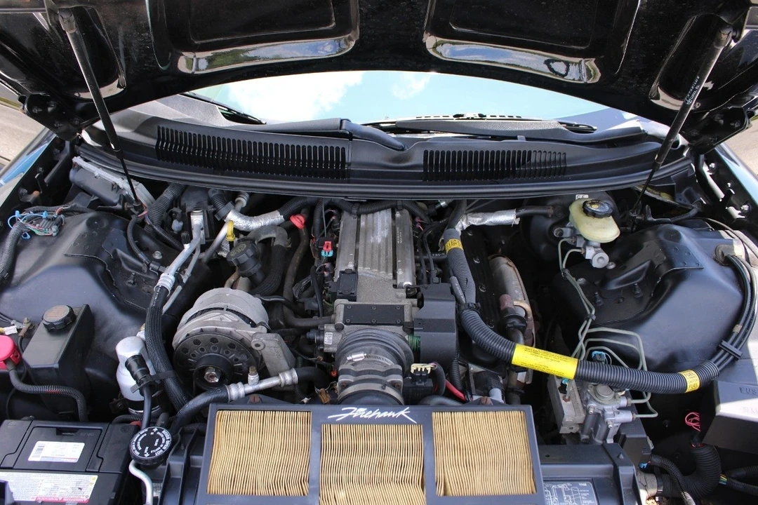 1995 Pontiac Firebird Formula 4th Gen - Image 16 of 21