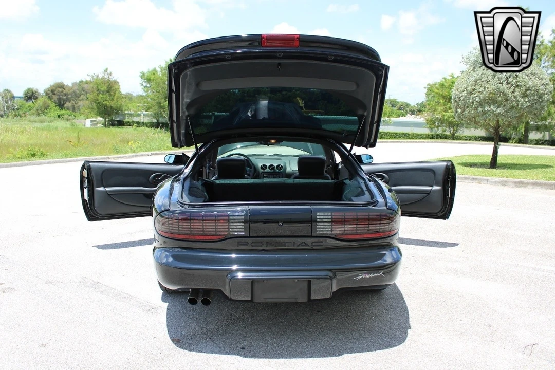 1995 Pontiac Firebird Formula 4th Gen - Image 14 of 21