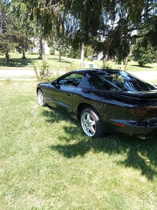 1995 Pontiac Firebird Formula 4th Gen - Image 3 of 10