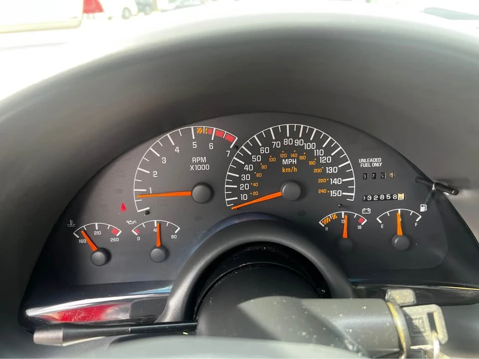 1995 Pontiac Firebird Formula 4th Gen - Image 9 of 17