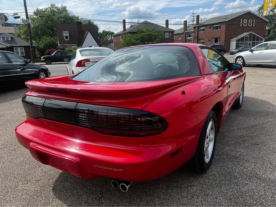 1995 Pontiac Firebird Formula 4th Gen - Image 5 of 17