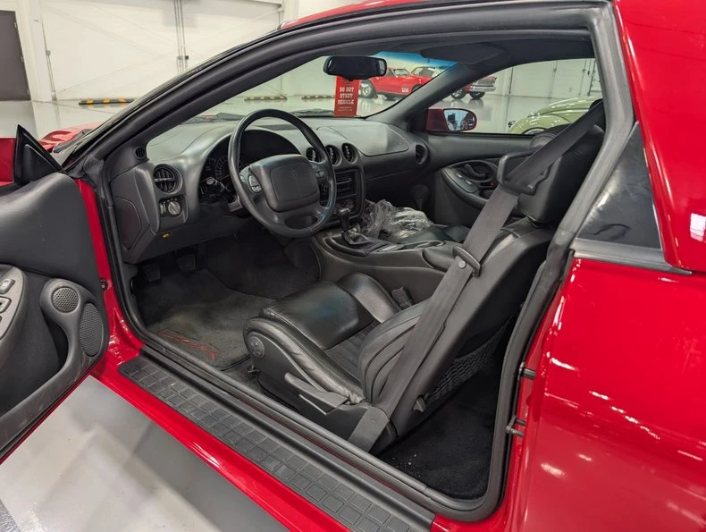 1995 Pontiac Firebird Formula 4th Gen - Image 10 of 16