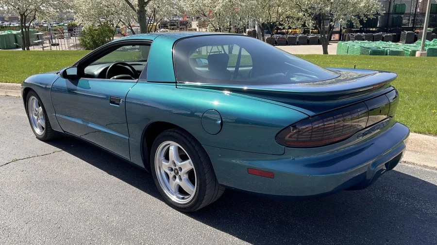 1995 Pontiac Firebird 4th Gen - Image 3 of 10