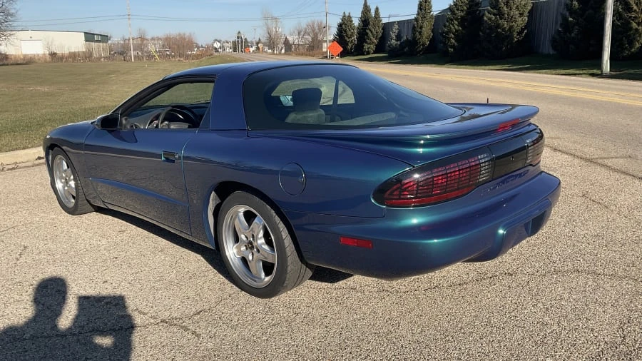 1995 Pontiac Firebird 4th Gen - Image 3 of 11