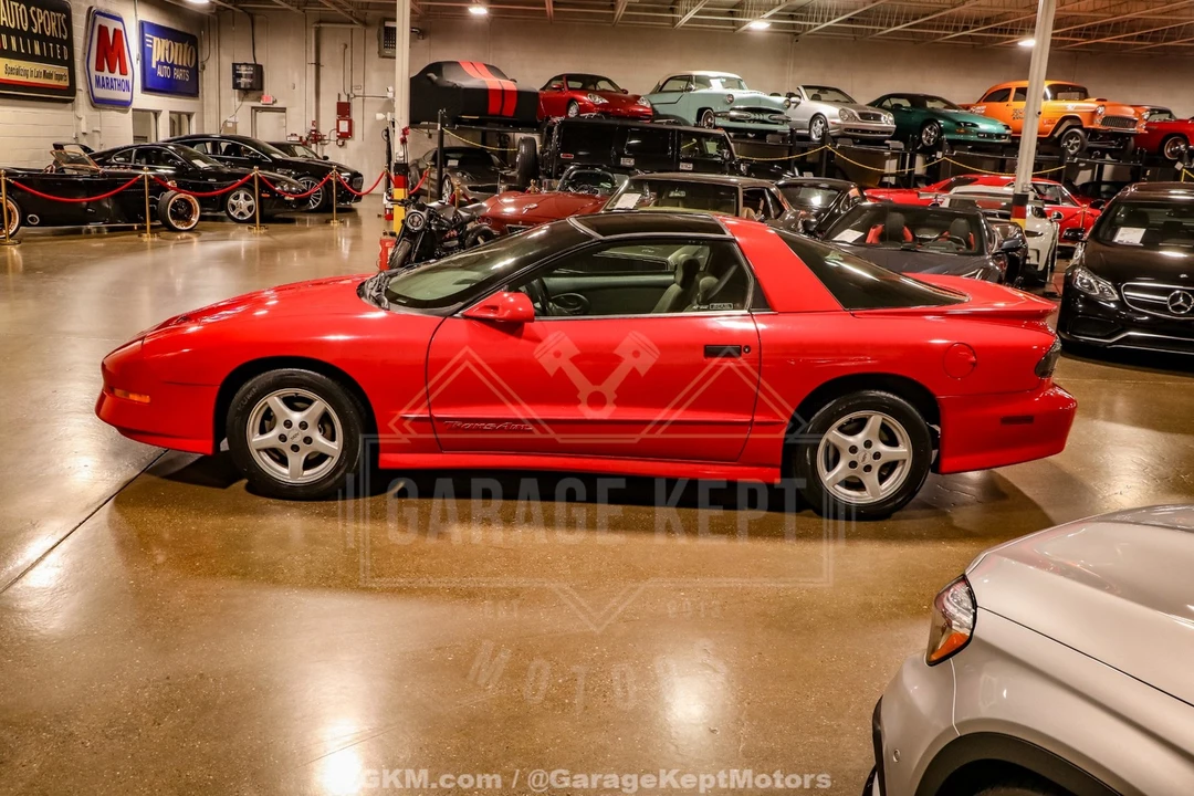 1995 Pontiac Firebird Formula 4th Gen - Image 5 of 31