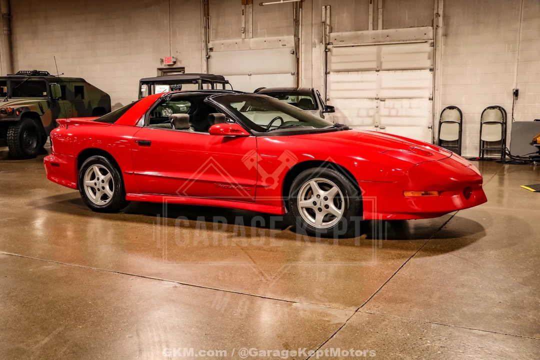 1995 Pontiac Firebird Formula 4th Gen - Image 26 of 31