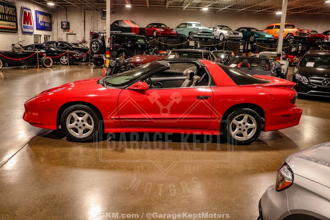 1995 Pontiac Firebird Formula 4th Gen - Image 20 of 31