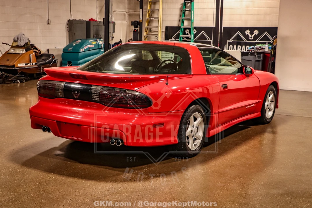 1995 Pontiac Firebird Formula 4th Gen - Image 7 of 31