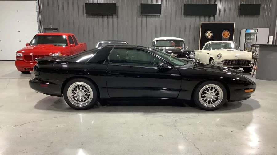 1995 Pontiac Firebird 4th Gen - Image 6 of 31