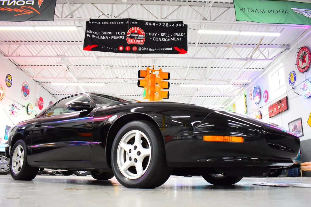 1995 Pontiac Firebird Formula 4th Gen - Image 3 of 20