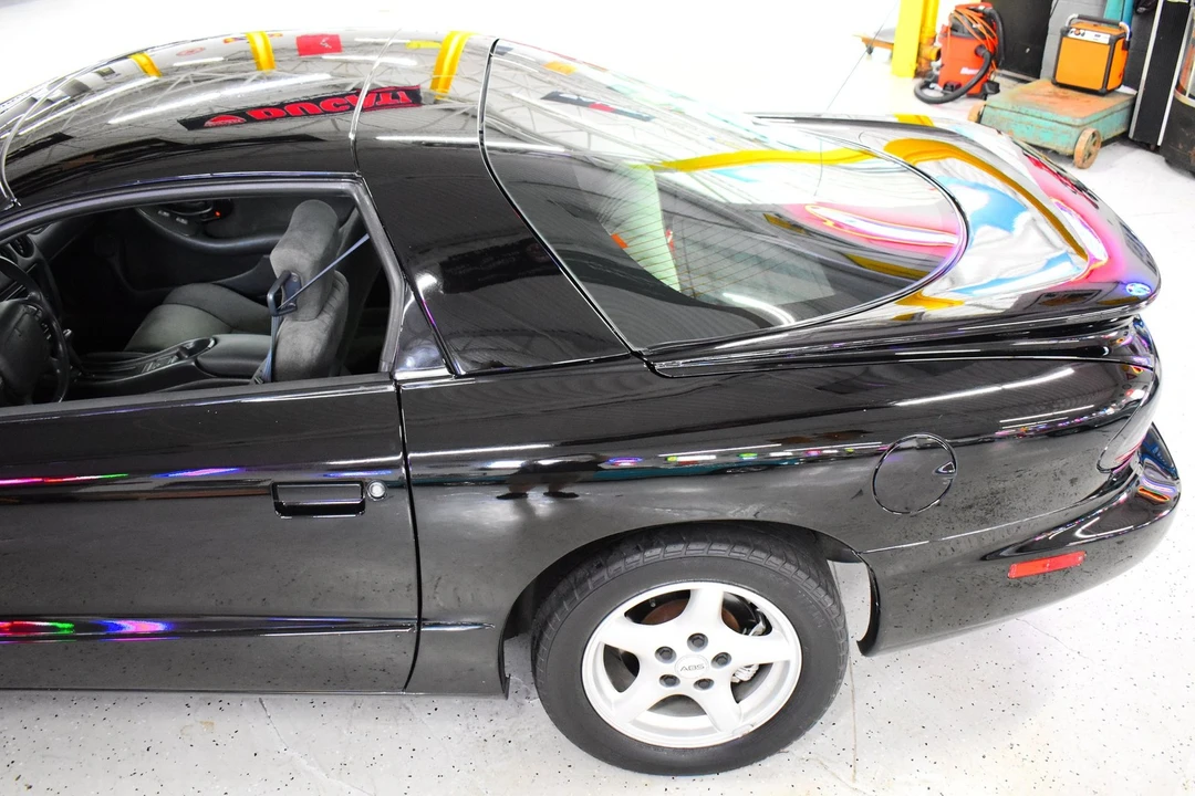1995 Pontiac Firebird Formula 4th Gen - Image 19 of 20