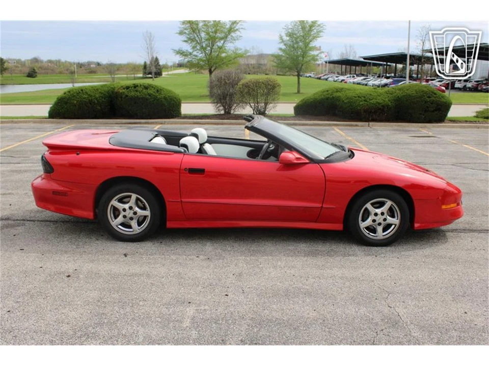 1995 Pontiac Firebird Formula 4th Gen - Image 16 of 31