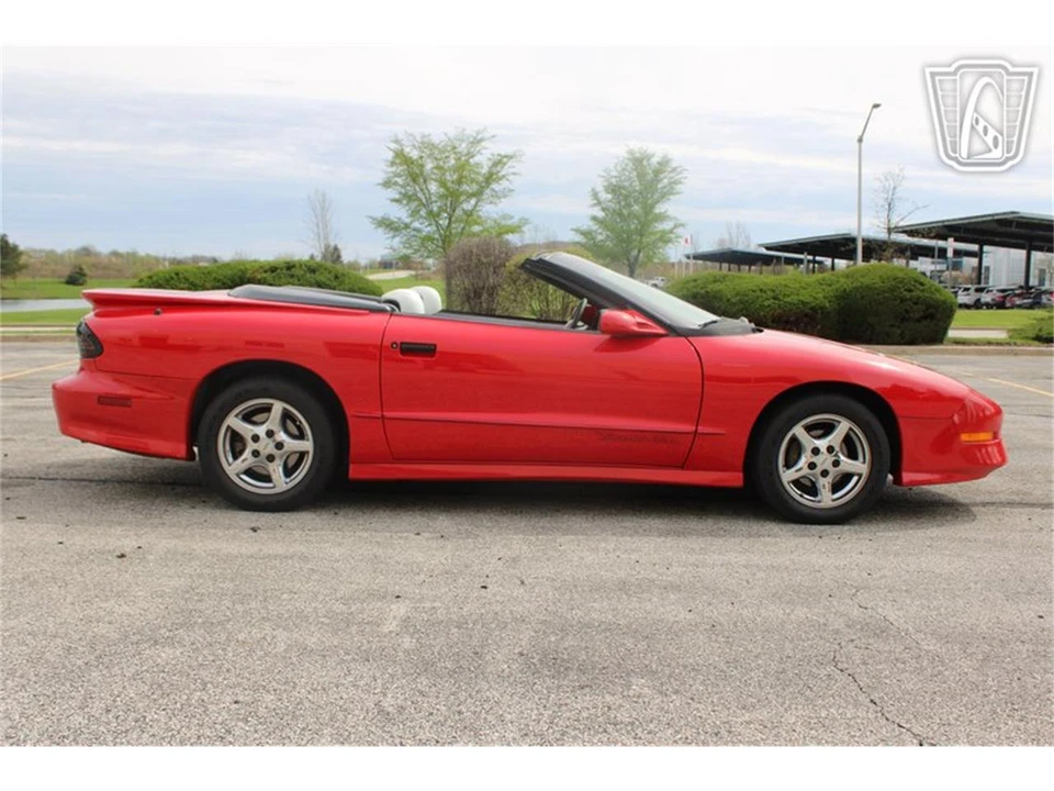 1995 Pontiac Firebird Formula 4th Gen - Image 17 of 31