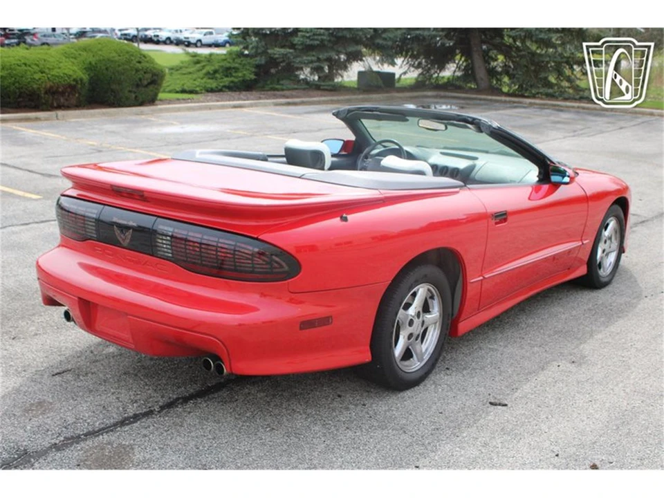 1995 Pontiac Firebird Formula 4th Gen - Image 13 of 31