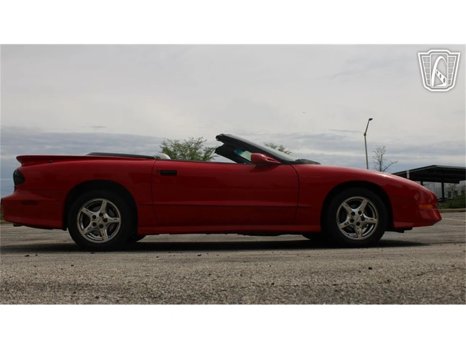 1995 Pontiac Firebird Formula 4th Gen - Image 18 of 31