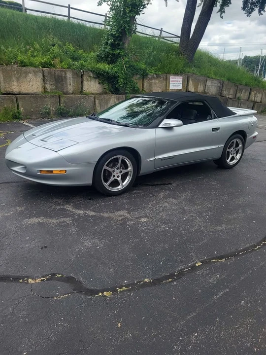 1995 Pontiac Firebird Formula 4th Gen - Image 2 of 5