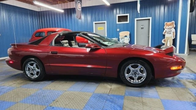 1995 Pontiac Firebird 4th Gen - Image 4 of 12