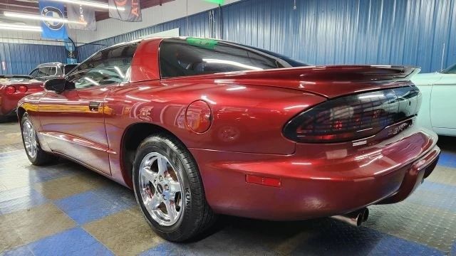 1995 Pontiac Firebird 4th Gen - Image 7 of 12