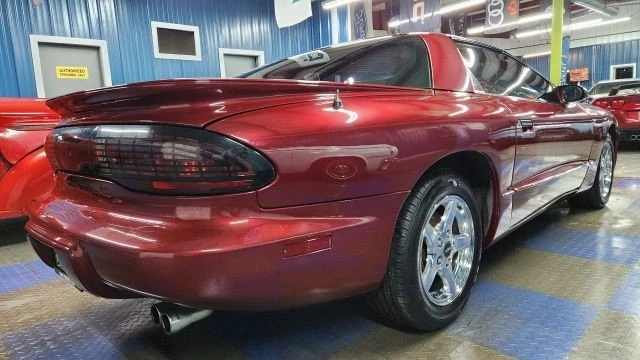 1995 Pontiac Firebird 4th Gen - Image 6 of 12