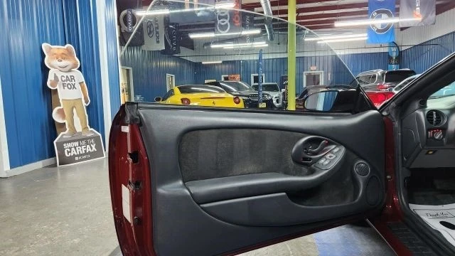 1995 Pontiac Firebird 4th Gen - Image 9 of 12