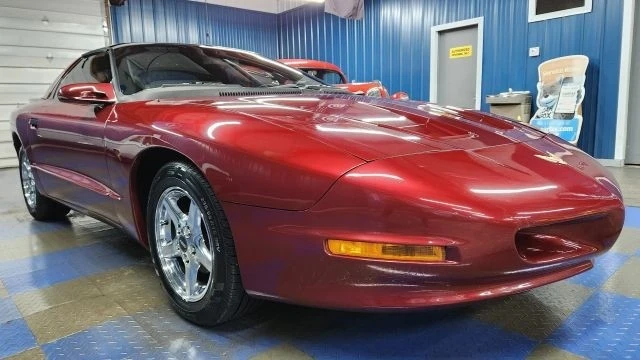 1995 Pontiac Firebird 4th Gen - Image 5 of 12