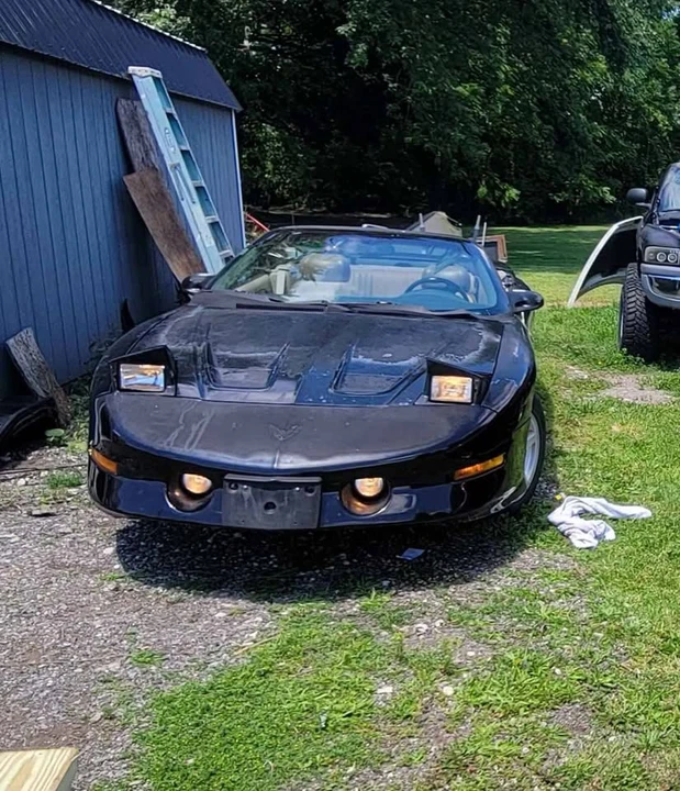 1995 Pontiac Firebird Formula 4th Gen - Image 4 of 10