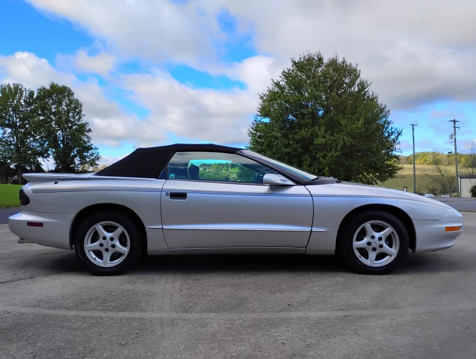1995 Pontiac Firebird 4th Gen - Image 6 of 31