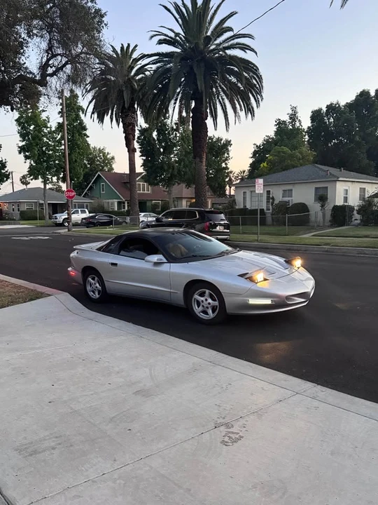 1995 Pontiac Firebird Formula 4th Gen - Image 10 of 10