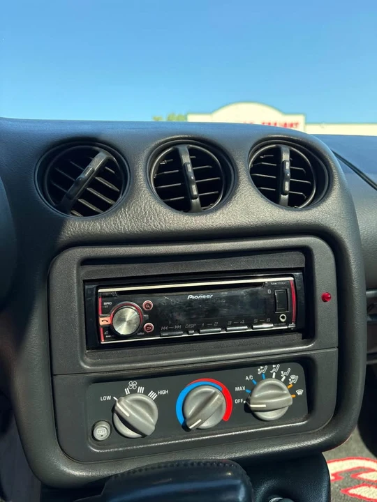 1995 Pontiac Firebird Formula 4th Gen - Image 16 of 16